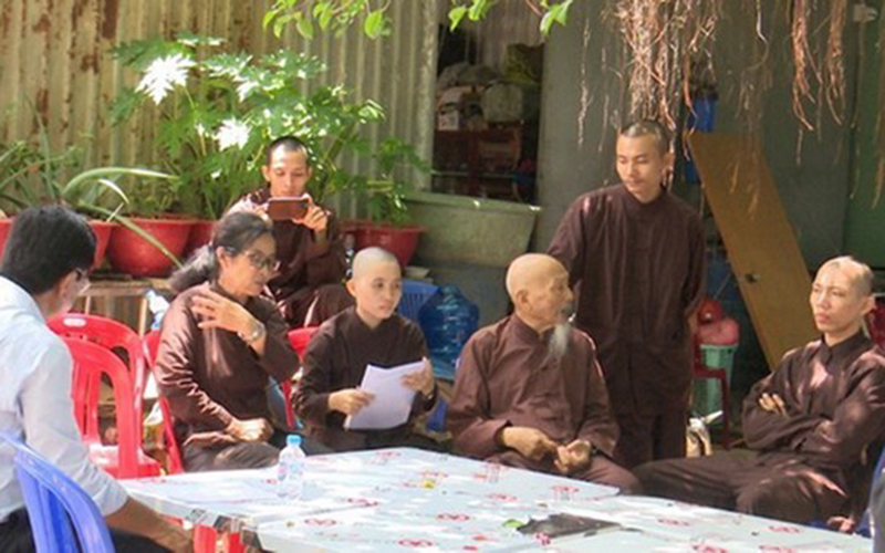 Bà nội Cao Thị Cúc lai lịch bất minh, làm thủ tục pháp lý nhận nuôi nhiều trẻ ở Tịnh thất Bồng Lai - Hình 6